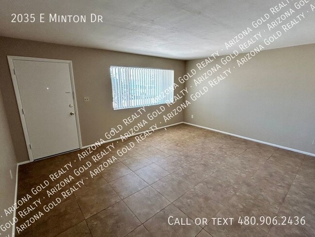 Building Photo - 2035 E Minton Dr