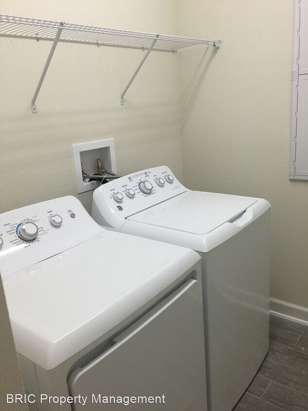 4 Br 3 Bath House 11618 Mystery Lane Orlando Fl Apartment