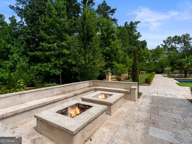 Building Photo - 6420 Riverside Dr