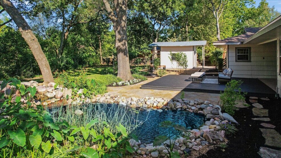 Building Photo - 524 N Wharton St