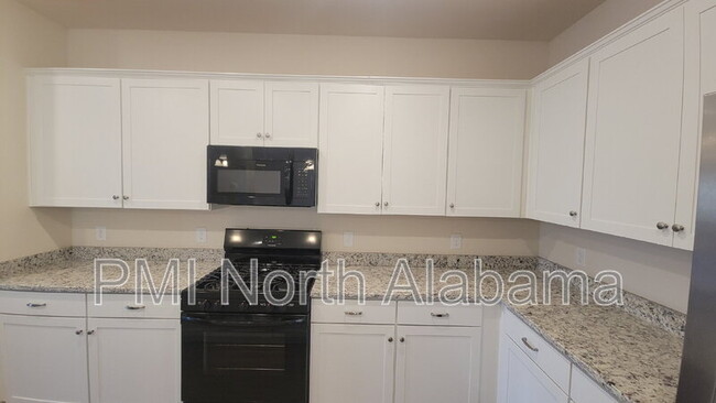 Building Photo - 13030 Lantern Pointe Wy