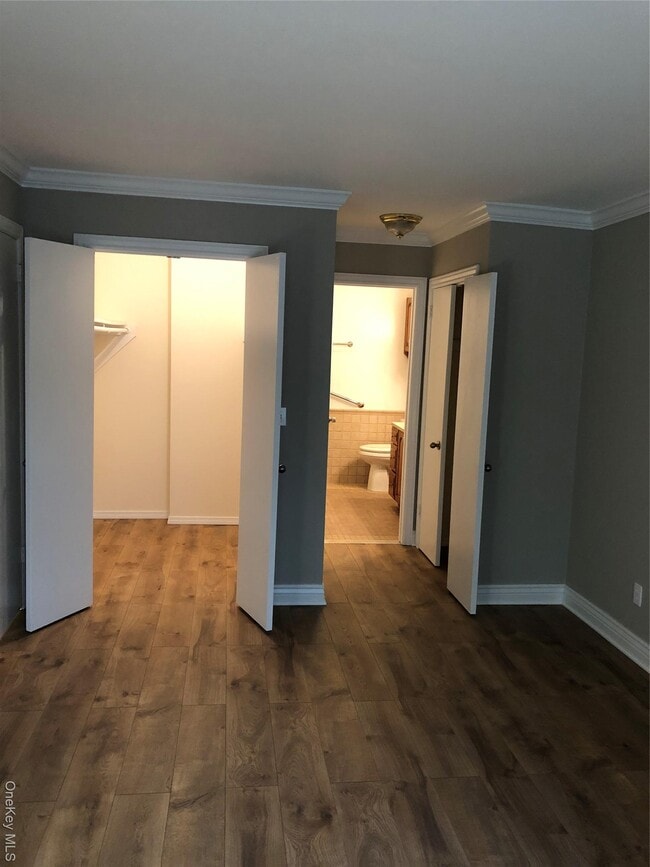 Building Photo - 21 Scenic Vw