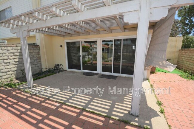Building Photo - 1629 Pierside Ln