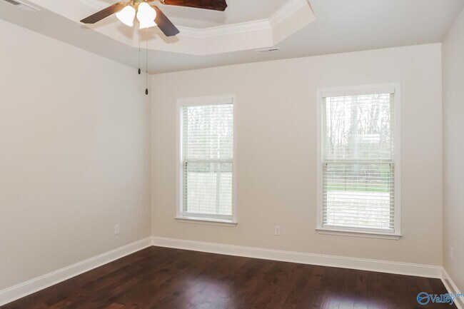Building Photo - 27462 Dieken Dr