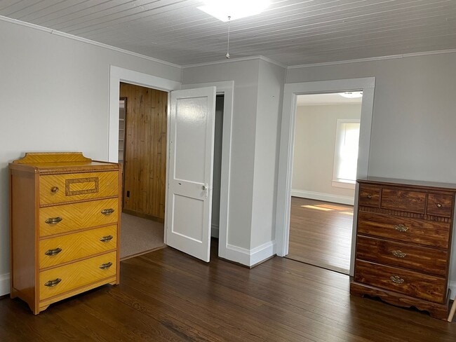 Building Photo - 2 BED, 1 BATH HOME LOCATED IN DENTON!