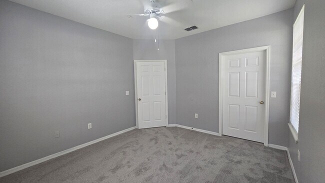 Building Photo - 819 Grand Regency Pointe
