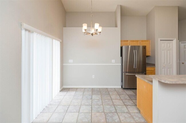 Building Photo - 4550 Roundview Ct
