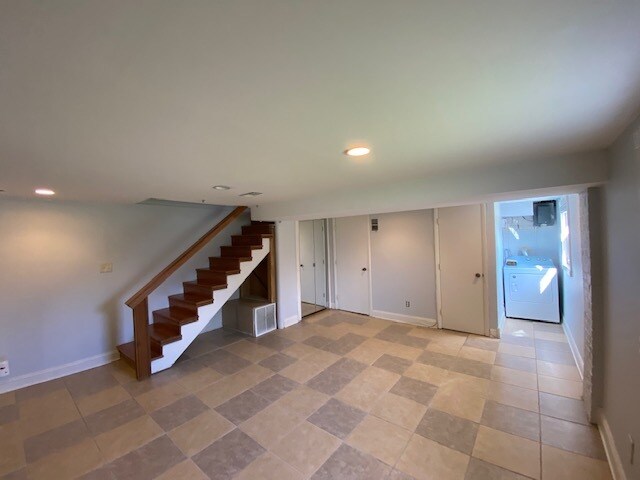 Building Photo - 621 N Nelson St