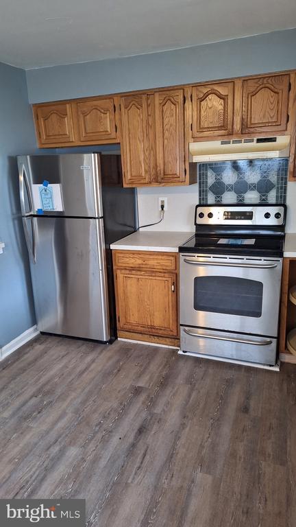 Building Photo - 339 Charles St