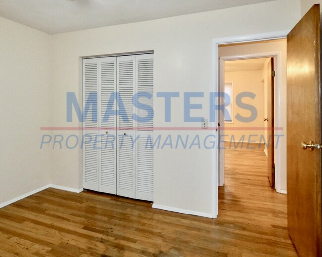 Building Photo - 532 Dussel Dr