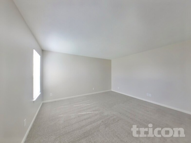 Building Photo - 4459 Bellchime Dr