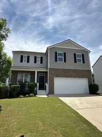 Building Photo - 4 Bedroom home in Gainesville!