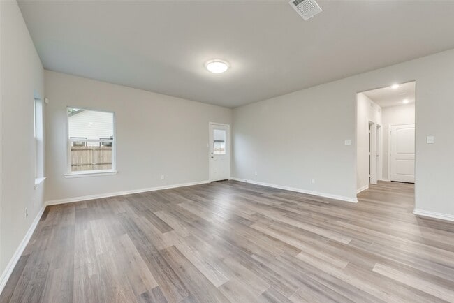 Building Photo - 3709 Washington St