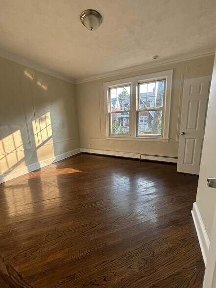Building Photo - 330 Keer Ave