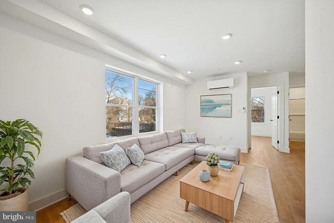 Building Photo - 3415 N 19th St