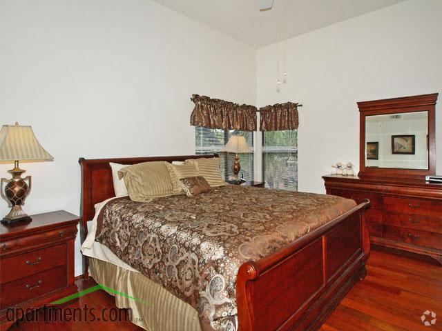 Bedroom - The Greens at Ventana Canyon Apartments