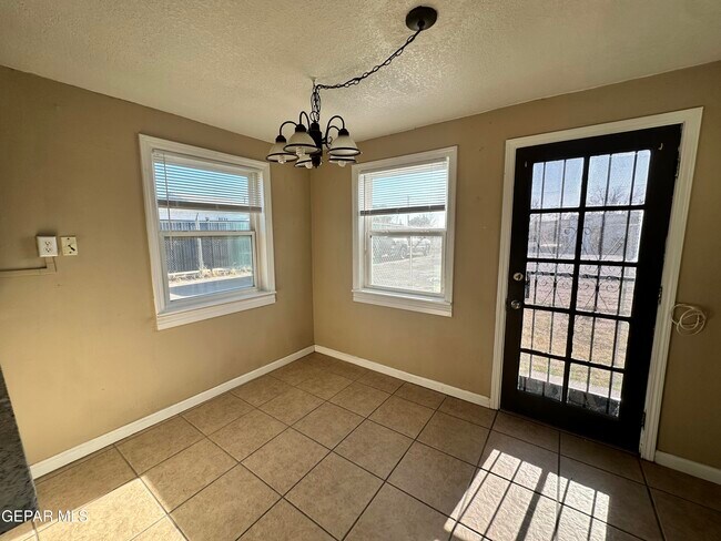 Building Photo - 7224 Dale Rd