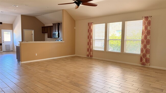 Building Photo - 6723 Barrington Crk Trce