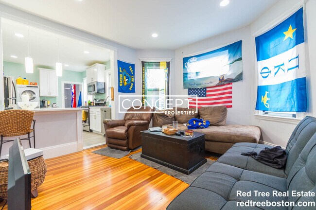 Building Photo - 16 Atkins St