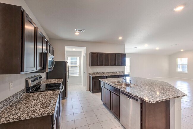 Building Photo - 4003 Arafel Ln