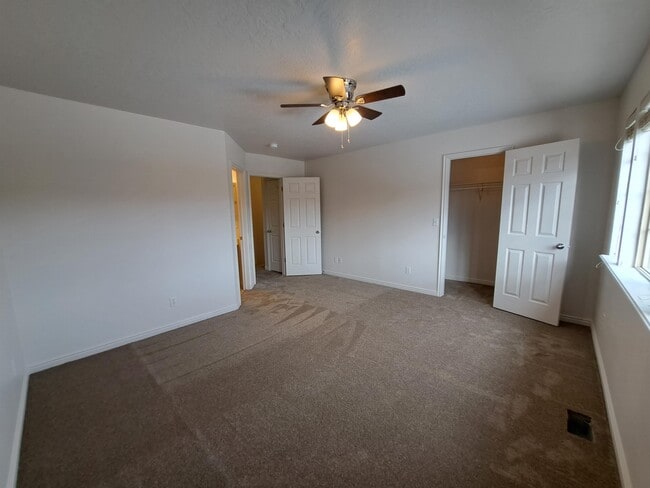 Building Photo - 1808 W 1120 S