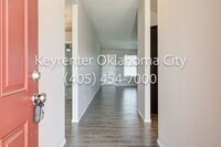 Building Photo - Modern Single Family Home in El Reno, OK!