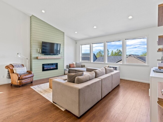 Building Photo - Stylish 3bd 2ba Home in Jackie's Landing n...