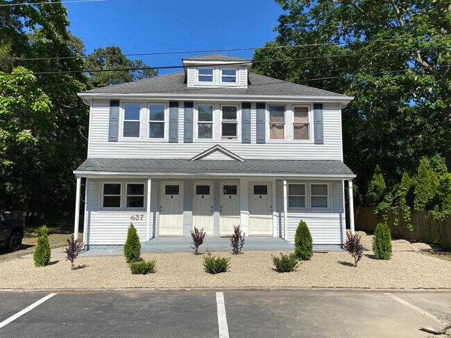 Building Photo - 437 Wheaton Ave