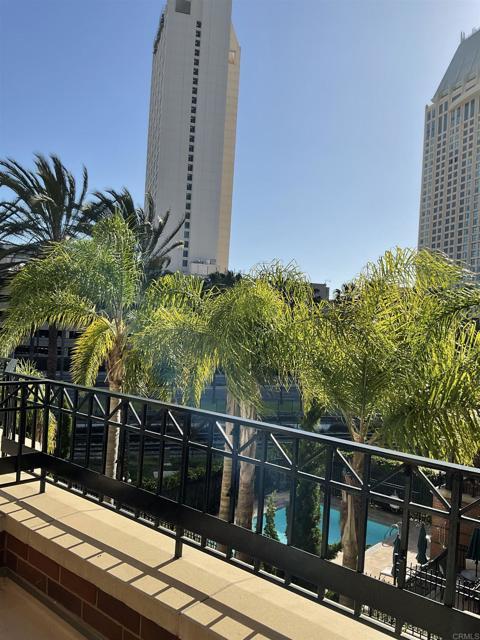 Building Photo - 500 W Harbor Dr