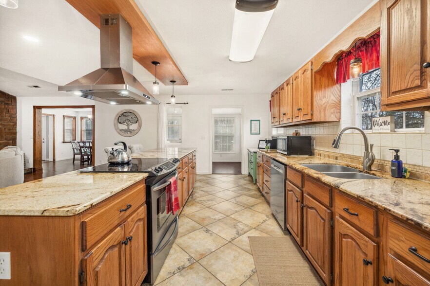 Building Photo - 3 Scotch Broom Ln