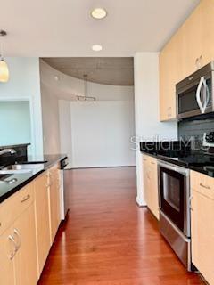 Building Photo - 777 N Ashley Dr