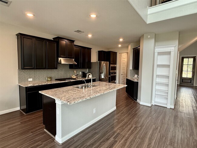 Building Photo - 3707 Parkcrest Ct