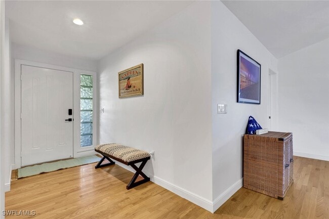 Building Photo - 1282 Belaire Ct