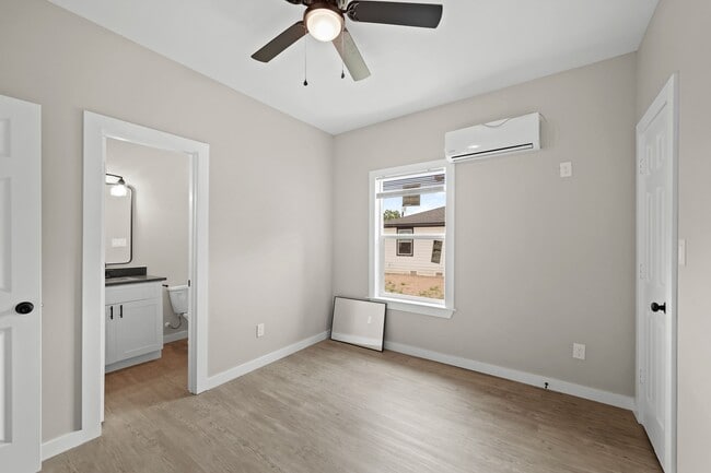 Building Photo - 1644 County Rd 180