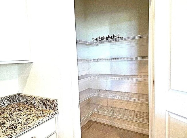 Building Photo - 3908 Mossy Limb Ct