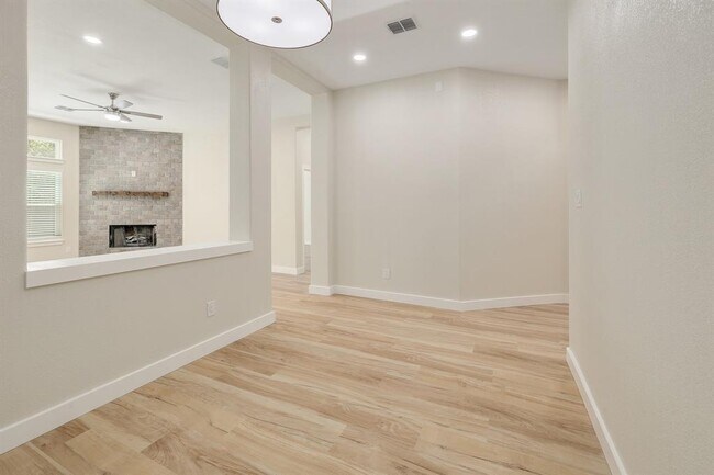 Building Photo - 19509 Brue St