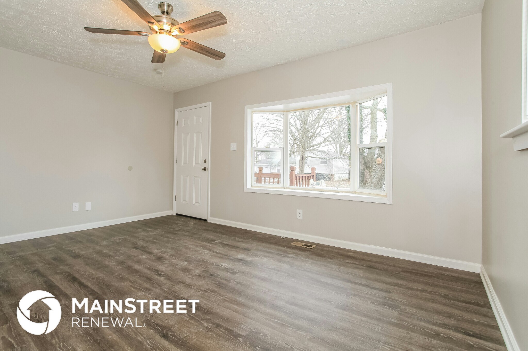 Building Photo - 225 Gladys Rd