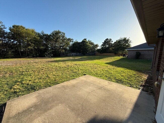 Building Photo - Navarre - Holley By the Sea - 4 Bedrooms, 2 Bathrooms - office space potential