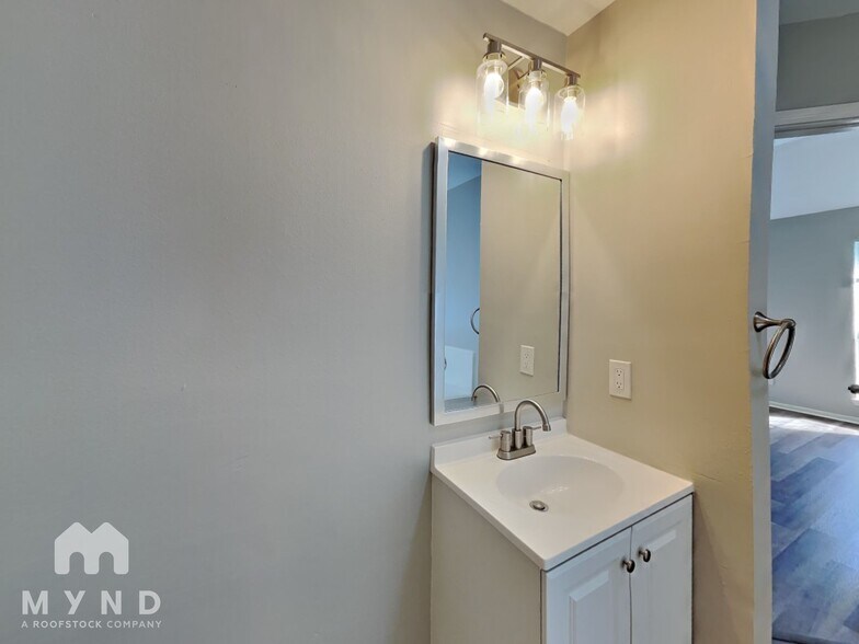 Building Photo - 22514 Willow Branch Ln