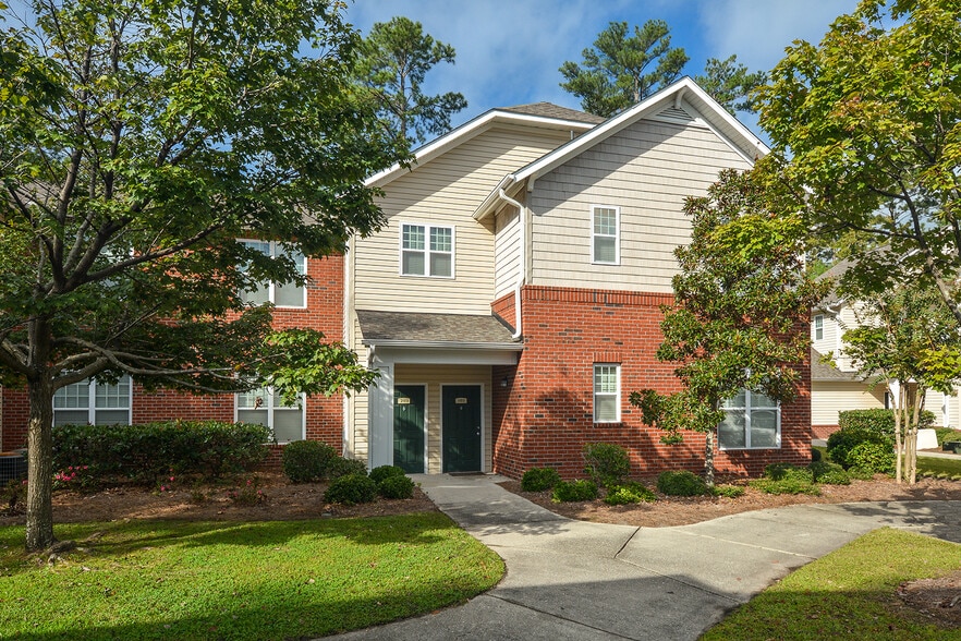 Primary Photo - Vineyard Pointe