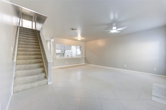 Building Photo - 3050 Holly Hall St