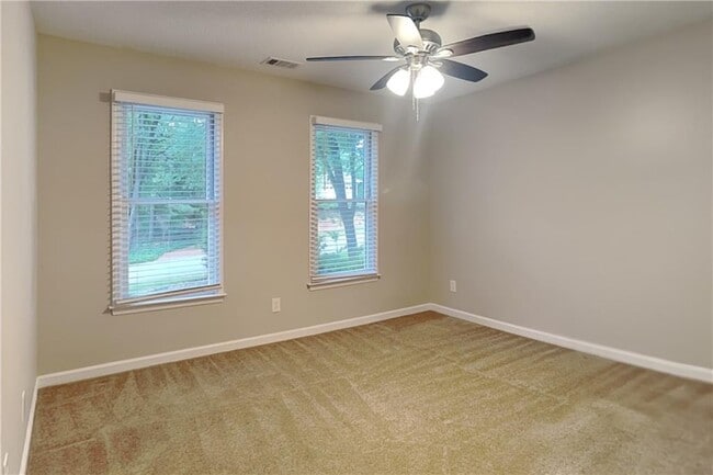 Building Photo - 811 Springdale Crossing