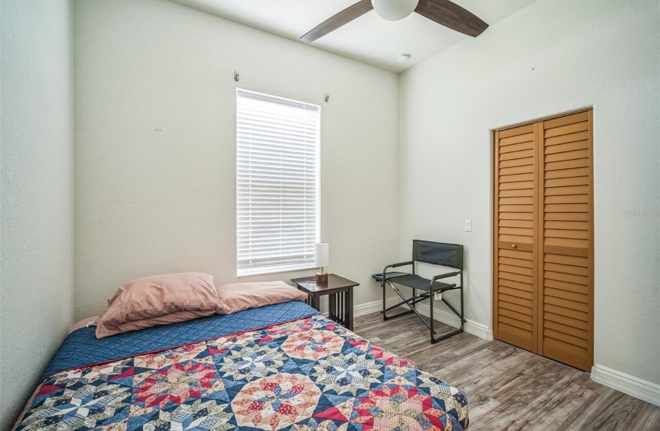 Building Photo - 10517 Camelia Dr