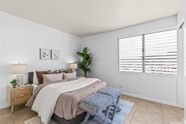 Building Photo - 2474 Kapiolani Blvd