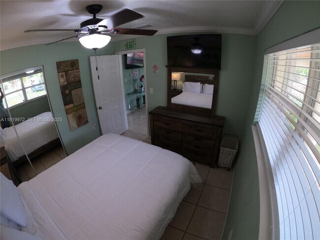 Building Photo - 6101 Rodman St