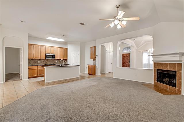 Building Photo - 4011 Alamo Dr