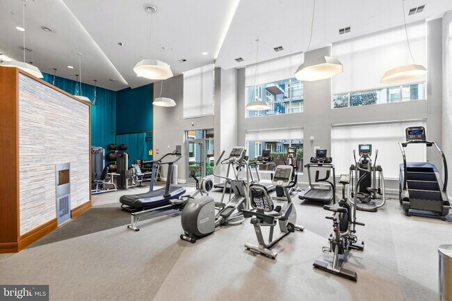 Building Photo - 145 Riverhaven Dr