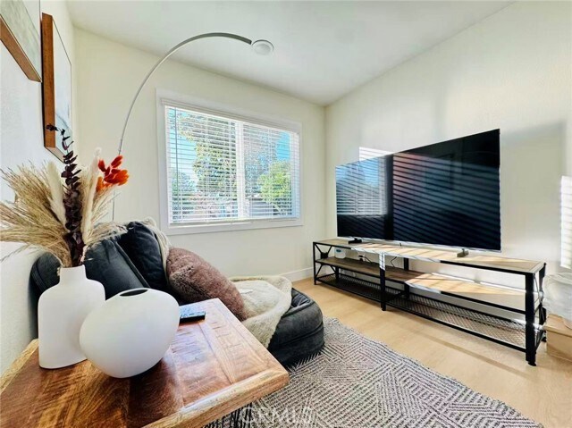 Building Photo - 1741 Warwick St