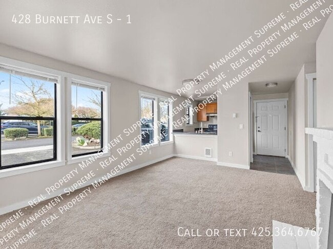 Building Photo - 428 Burnett Ave S