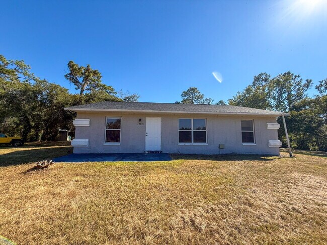 Building Photo - COUNTRY LIVING ON 5 ACRES WITH 3 BED, 3 BATH, BARN AND MODERN UPGRADES